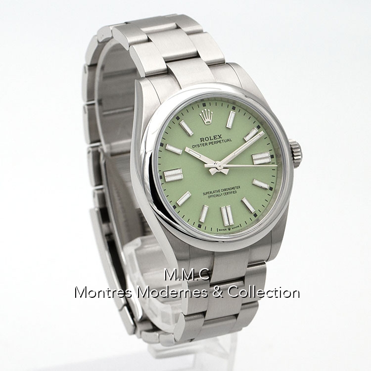 Rolex Oyster Perpetual réf.134300 Pistachio Dial - Image 3